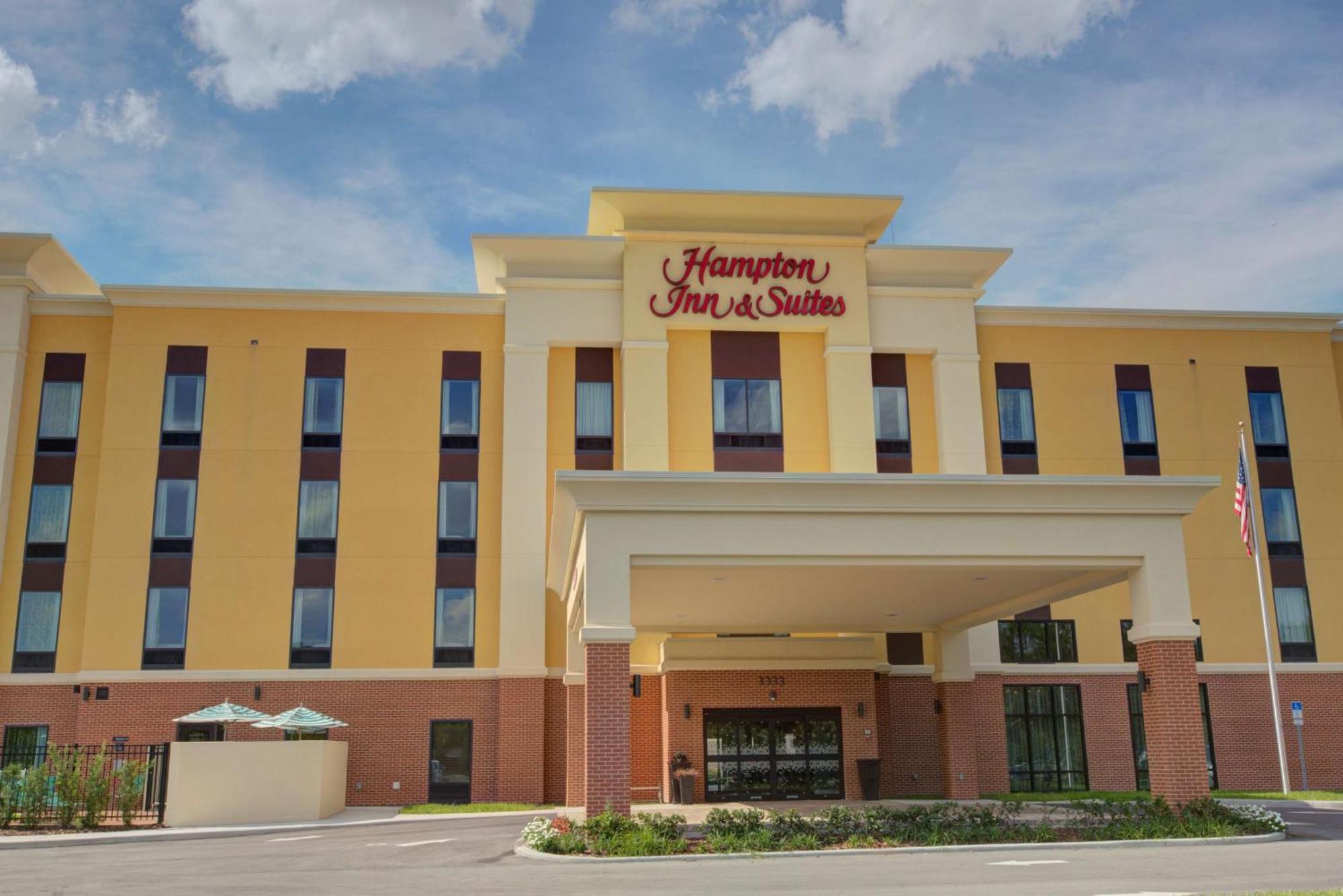 Hampton Inn & Suites By Hilton Tampa Busch Gardens Area Εξωτερικό φωτογραφία
